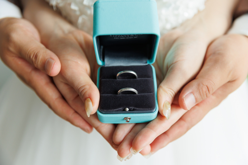 指輪のショットも