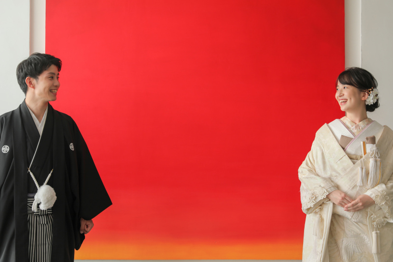 背景もいろいろ