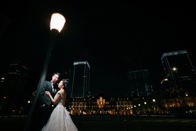 ラストは夜の東京駅をバックに♫