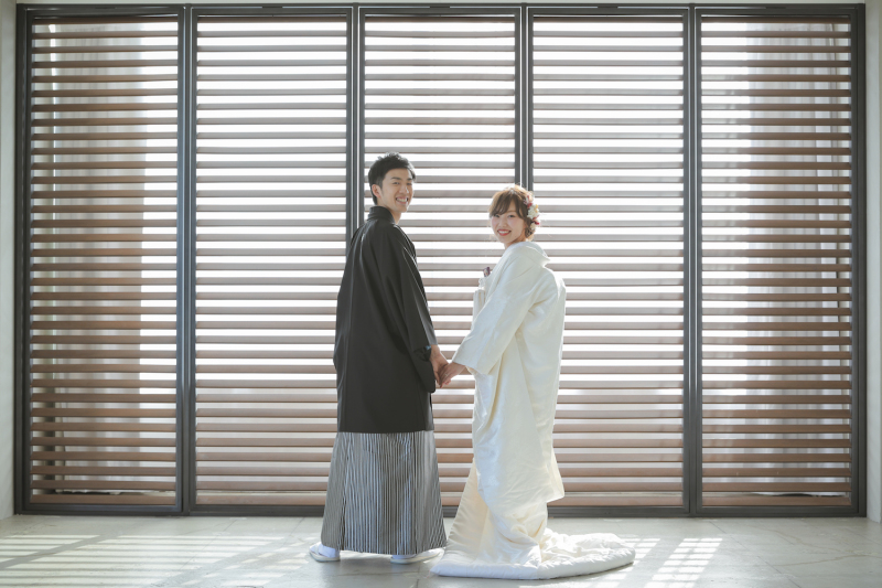 後ろ姿も外せませんよね♪