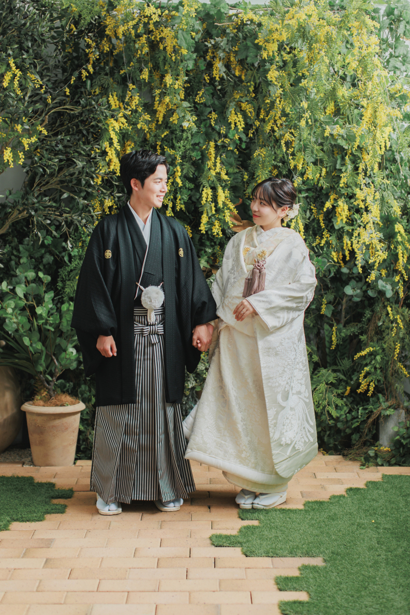 ミモザの背景で。