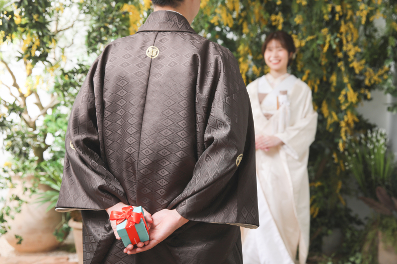 指輪プレゼントのシーン