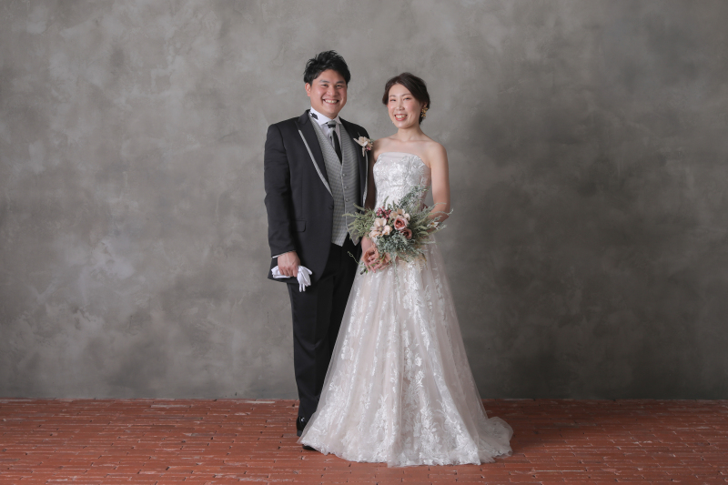 まずは王道の立ち姿！