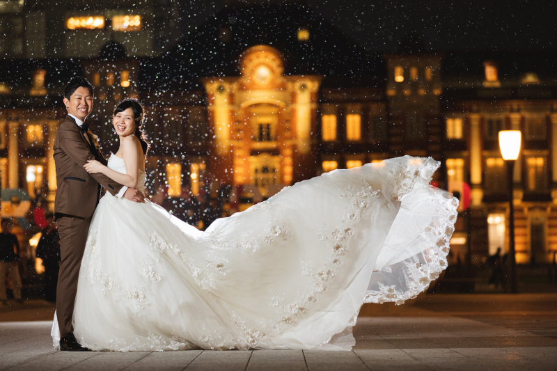夕焼けと小雨の中の夜景撮影