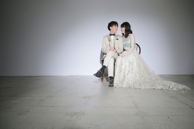 カラードレス ✕ ハウススタジオ