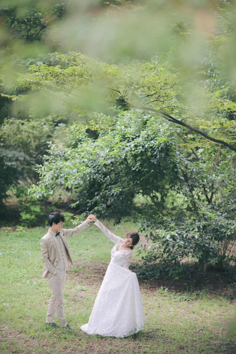 森の中でダンス