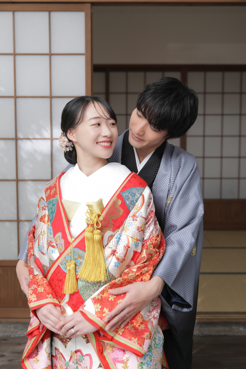 後ろからぎゅっと