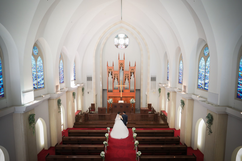 本格的なチャペルでウェディングフォトが撮れます