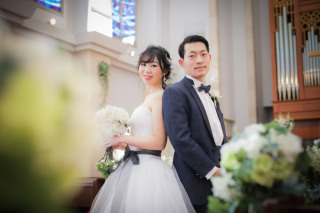 本格チャペルでのウェディングフォト♪