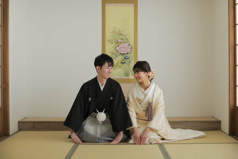 結びはお正座で