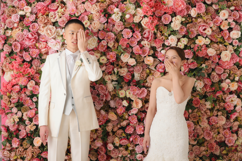 洋装ハウススタジオで花に囲まれて7