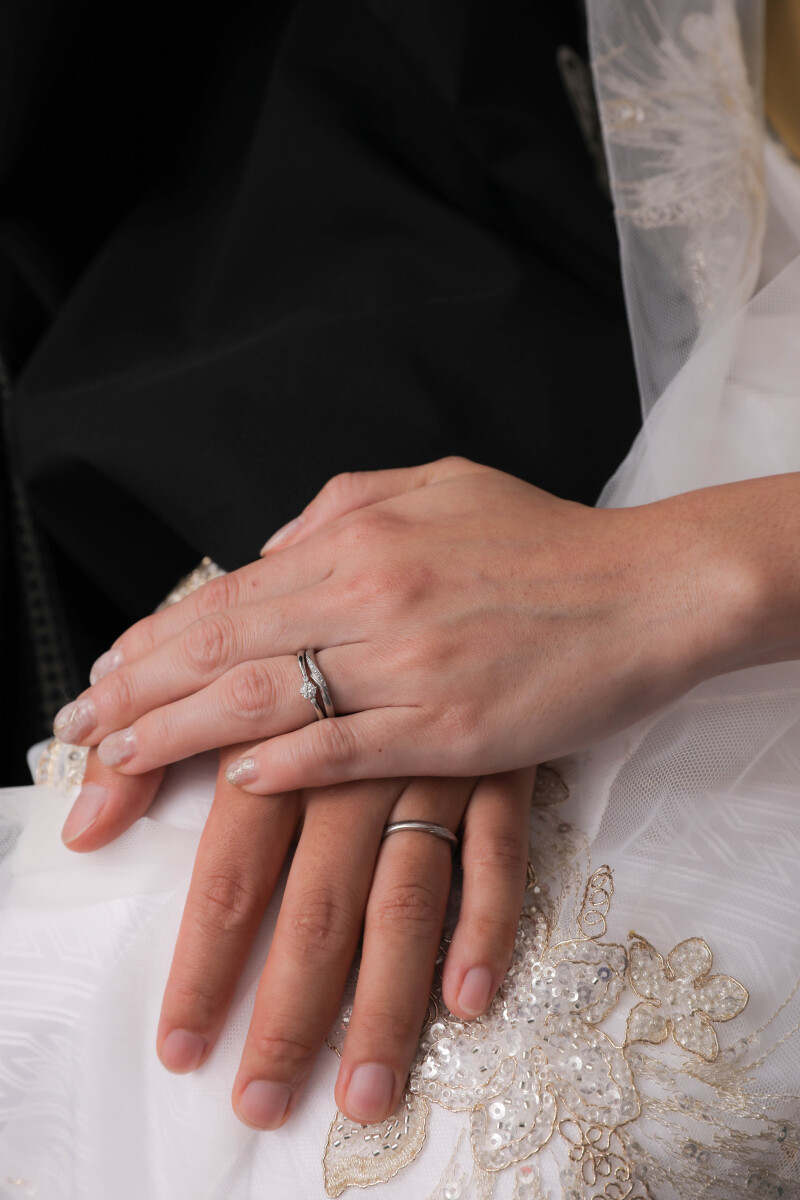 お手元の指輪も
