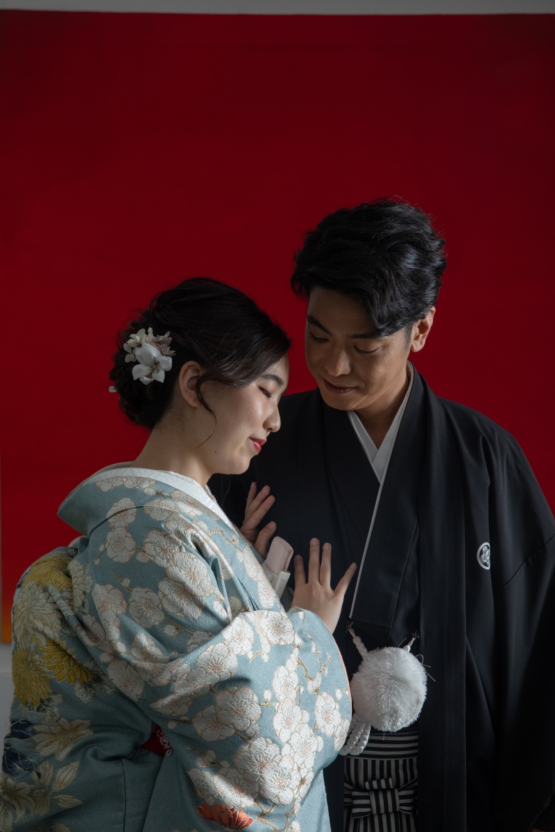 赤壁の前で、雰囲気を変えるお写真を。