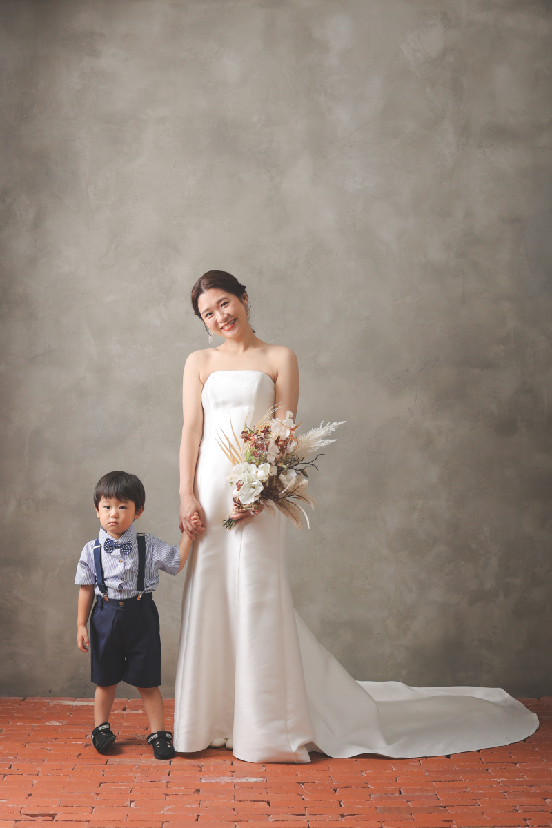 小さな新郎様笑