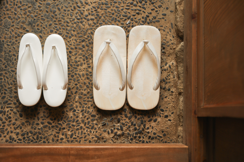 お茶室内でも。