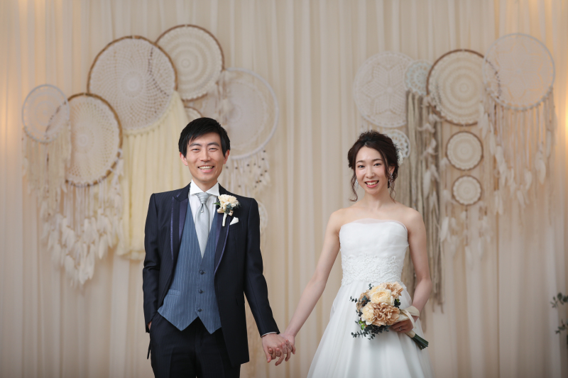 いつもどおり、手をつないで