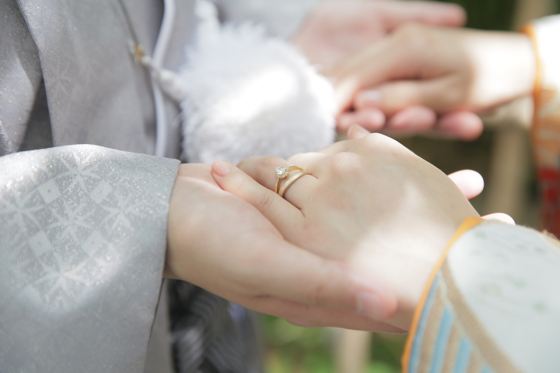 木漏れ日の中で