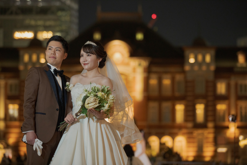 東京駅の前でも