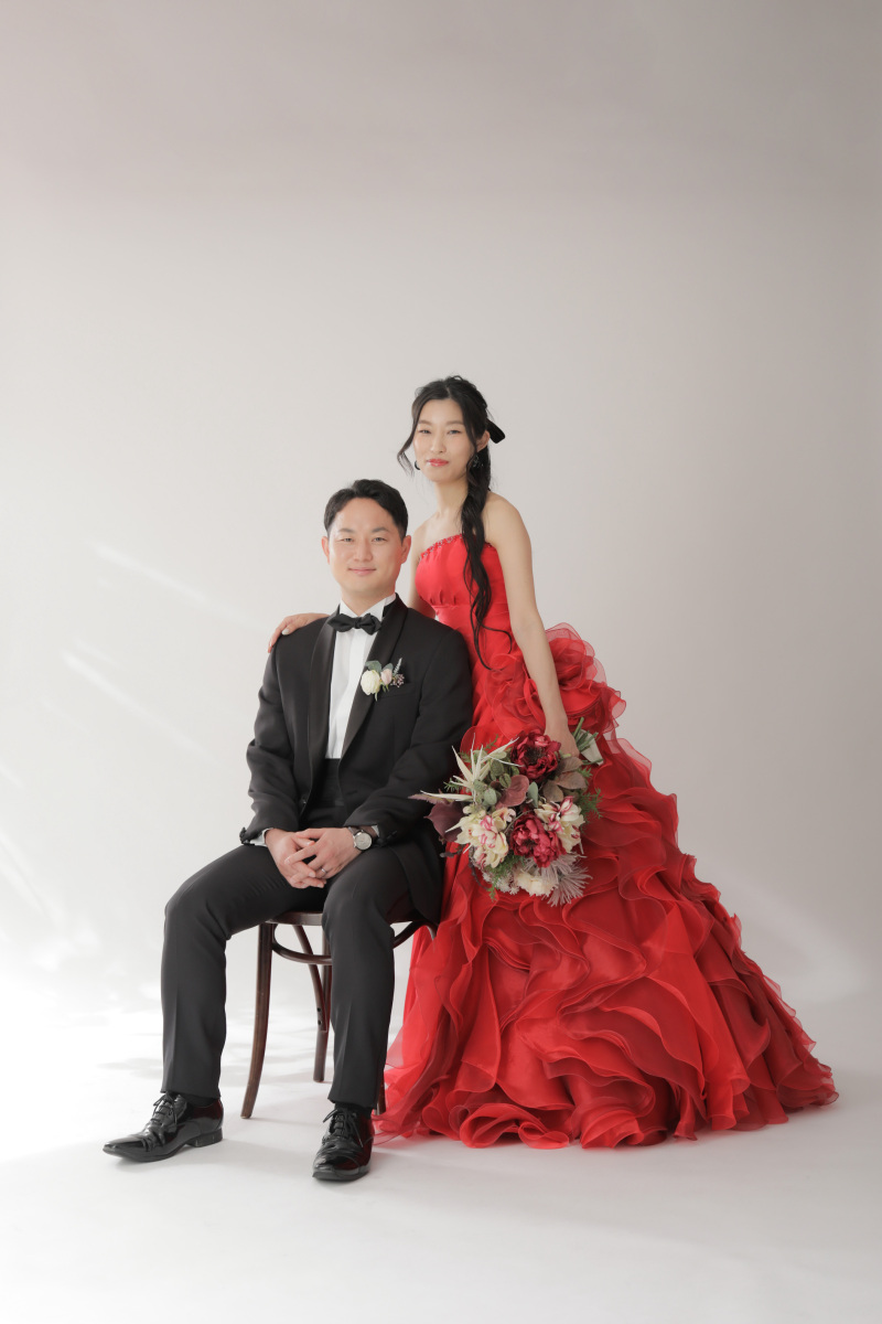 白&カラードレスでお写真をもっと華やかに! 5