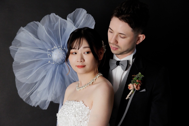 洋装ハウススタジオでお二人ならではのお写真を!
