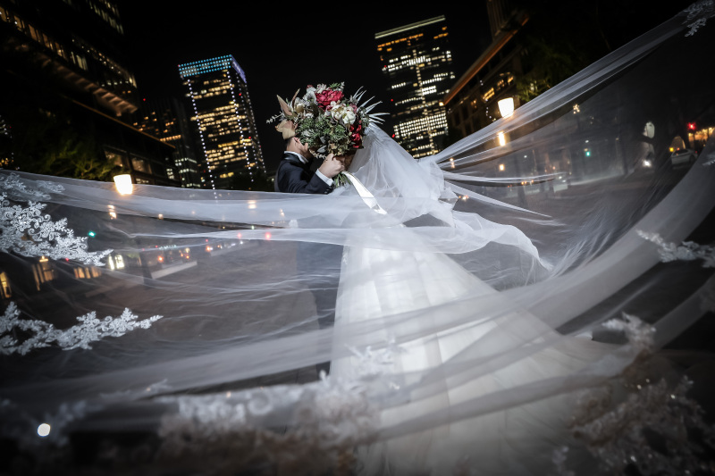 ベールを広げて