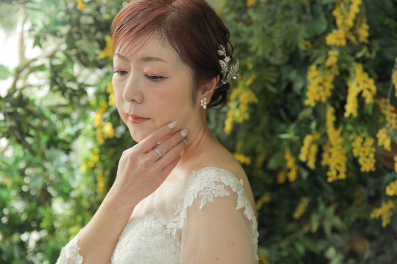 半身アップも。