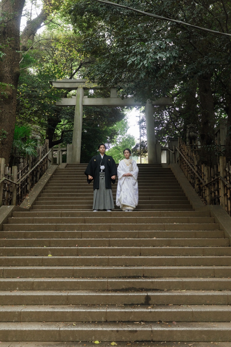 階段を登って…?