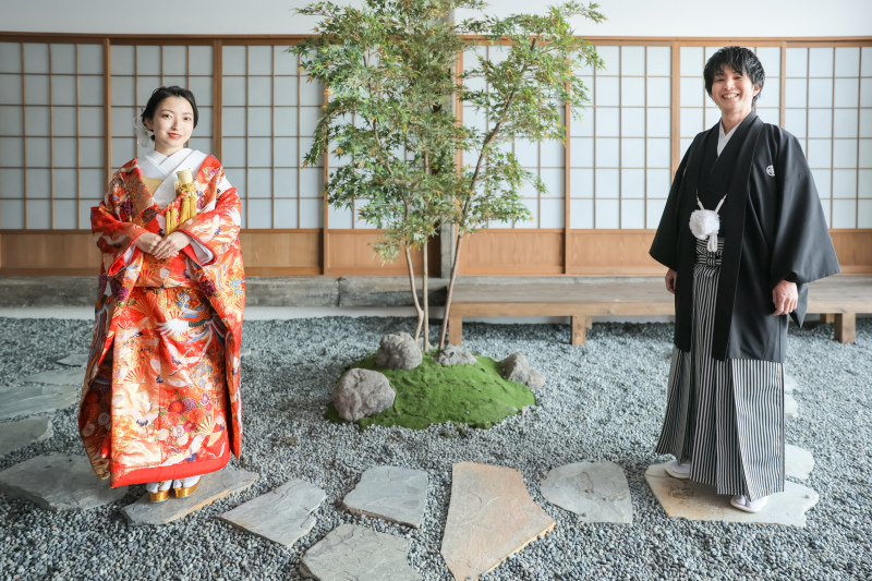 本格的な日本庭園風スタジオ