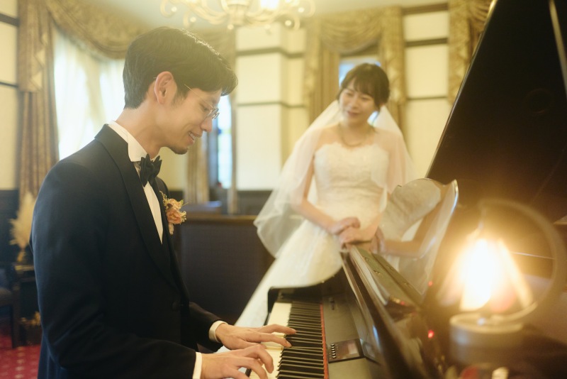 ピアノを使って！