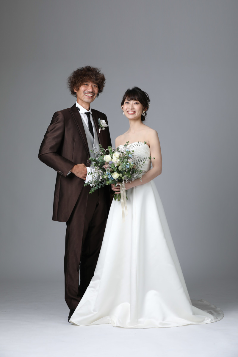 無地背景スタジオならでは。