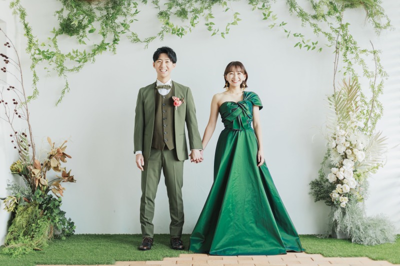 豊富なカラー展開で必ず好みの衣装が見つかる！