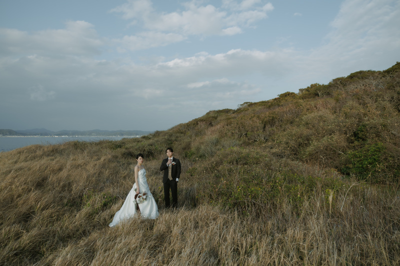 ロケ地やスタイリングの雰囲気に合わせて、とびきりクールに！自然との撮影大好きです♡
