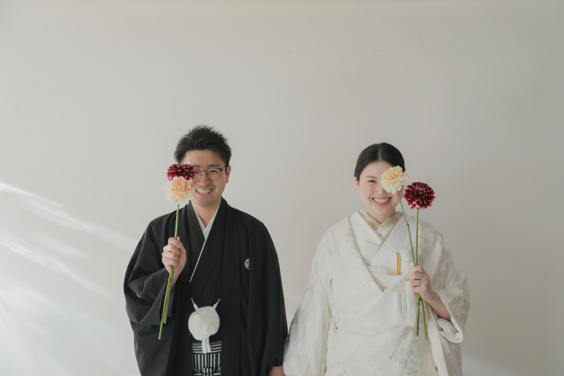 和装撮影でも小物を使ってナチュラルに。