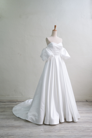 プラン外ドレスT（袖あり）