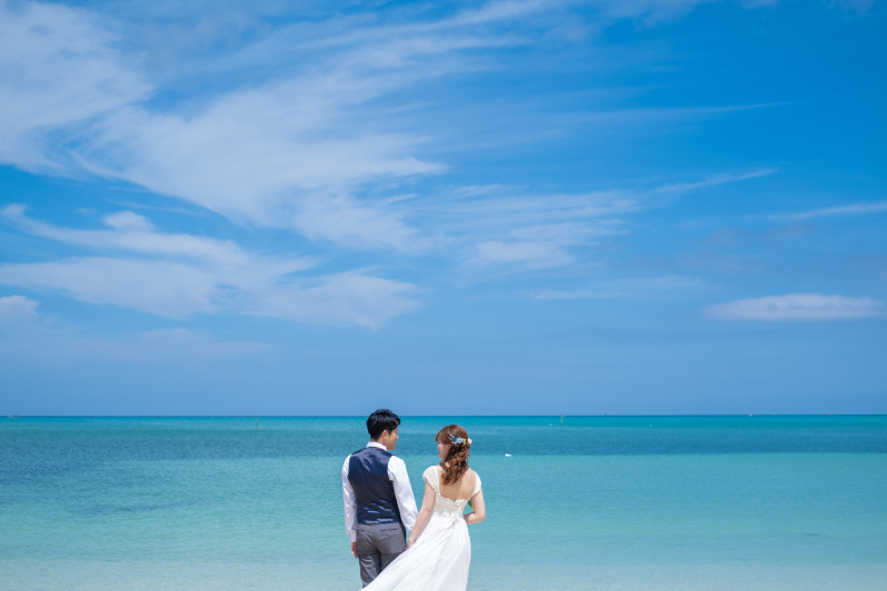 美しい沖縄の海と空