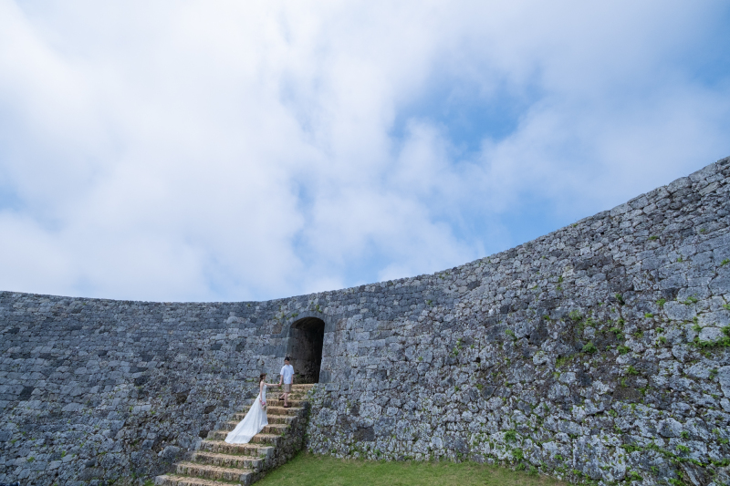 座喜味城跡地でフォトウェディング