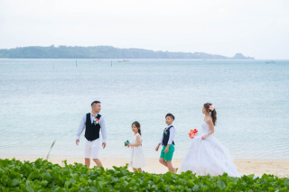 沖縄を旅するフォトウェディングMプラン＋ドローン写真