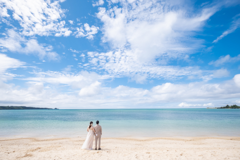 広い海、空をみながら…