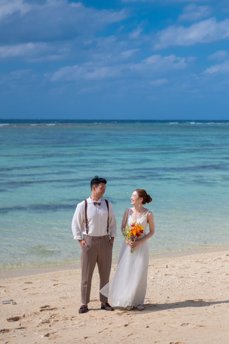 少し照れたようにお互いを見つめ合うおふたり。