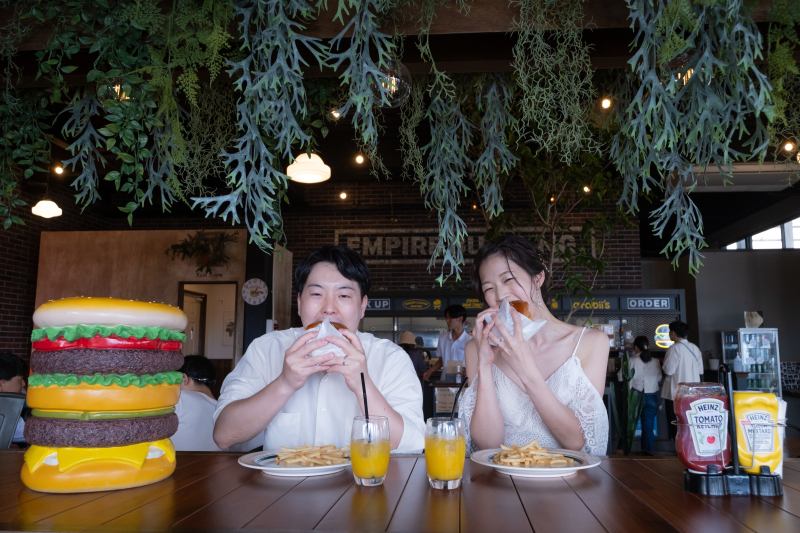 ドレス姿でランチも♪