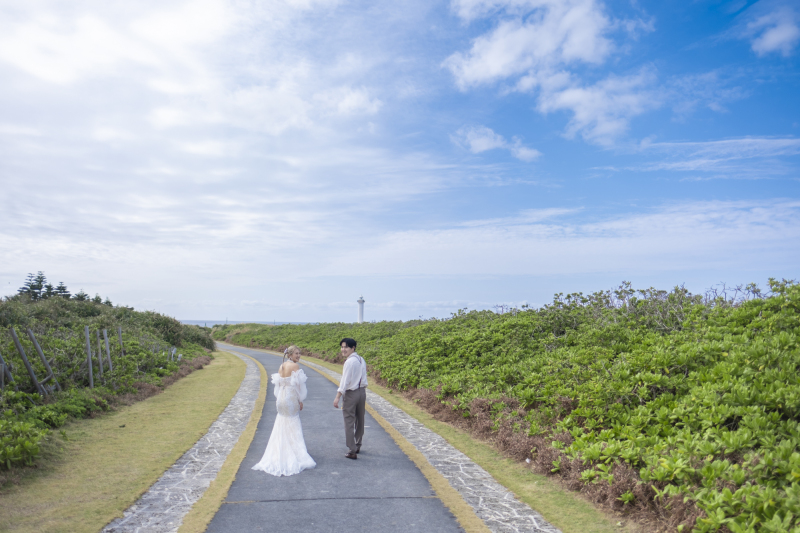 キャンピングトレーラーで沖縄を旅するフォトウェディングツアー♪
