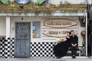 沖縄フォトウェディングMプラン♪(ビーチ&times;街フォト)