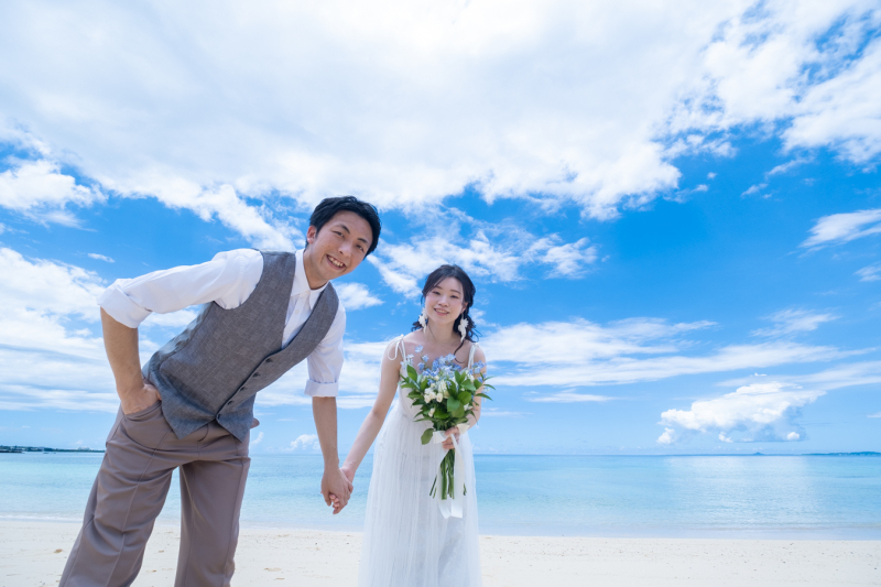 カメラに向かって覗き込むお二人