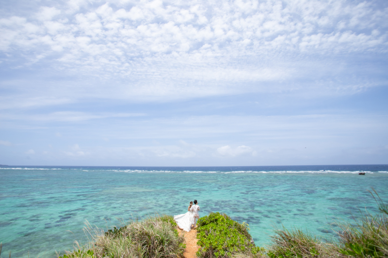 どこまでも続く海を見ながら