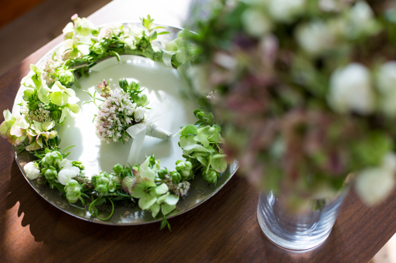 ハーブたっぷりのブーケと花冠