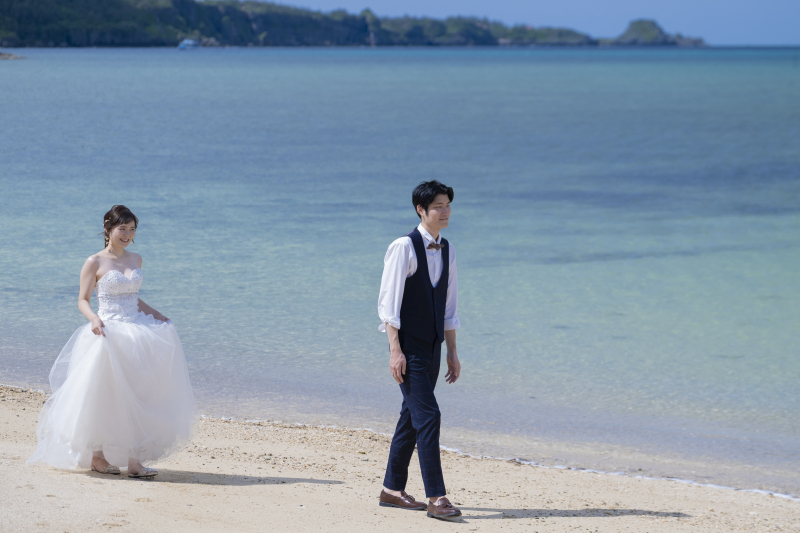 ビーチでお散歩ショット