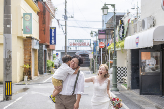 オールドアメリカンな雰囲気で♪沖縄フォトウェディング