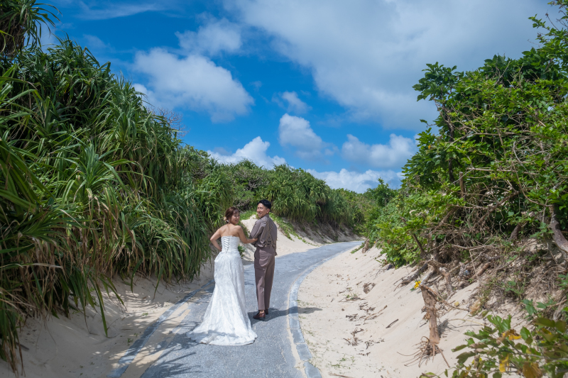 撮影地2箇所♪沖縄フォトウェディングMプラン