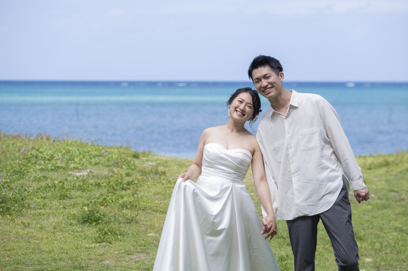 緑とビーチが楽しめる仲泊海岸から撮影スタート♪