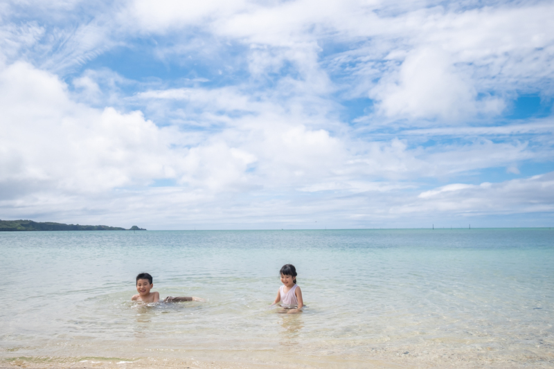 海に入るぞー！